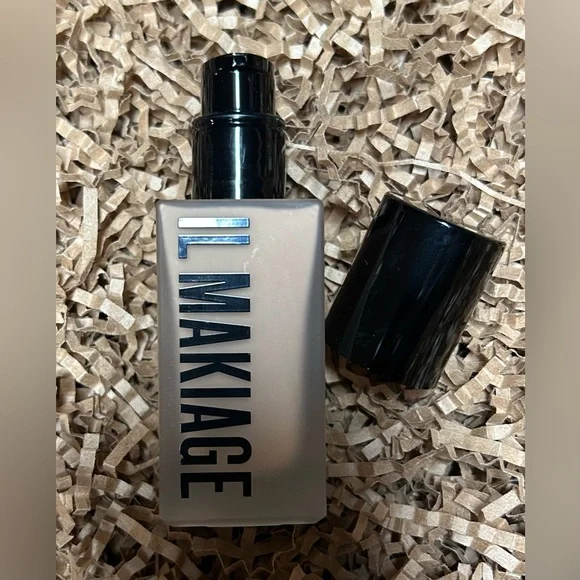 IL MAKIAGE
WOKE UP LIKE THIS Flawless Base Foundation- #35 - Picture 13 of 16